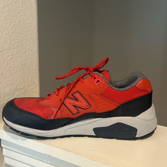 New Balance 580 Elite Edition RED/BLACK Suede Shoes Mens Sz 7D MRT580XR - Picture 3 of 10
